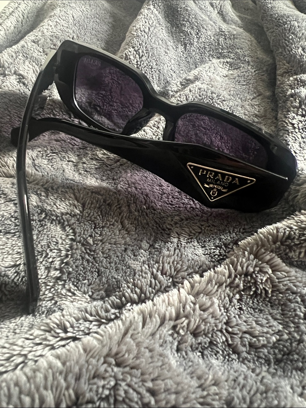 Prada Black Women's Oversized Sunglasses with Gold Logo Accent - Picture 1 of 10